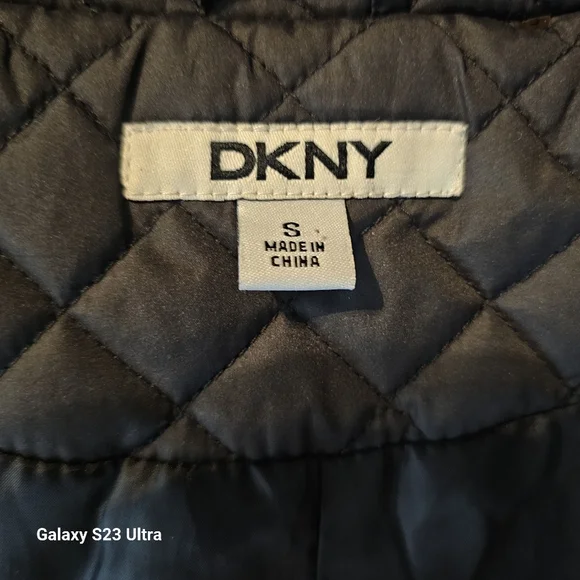 DKNY Women’s Asymmetrical Black Jacket. Size S - Picture 14 of 16